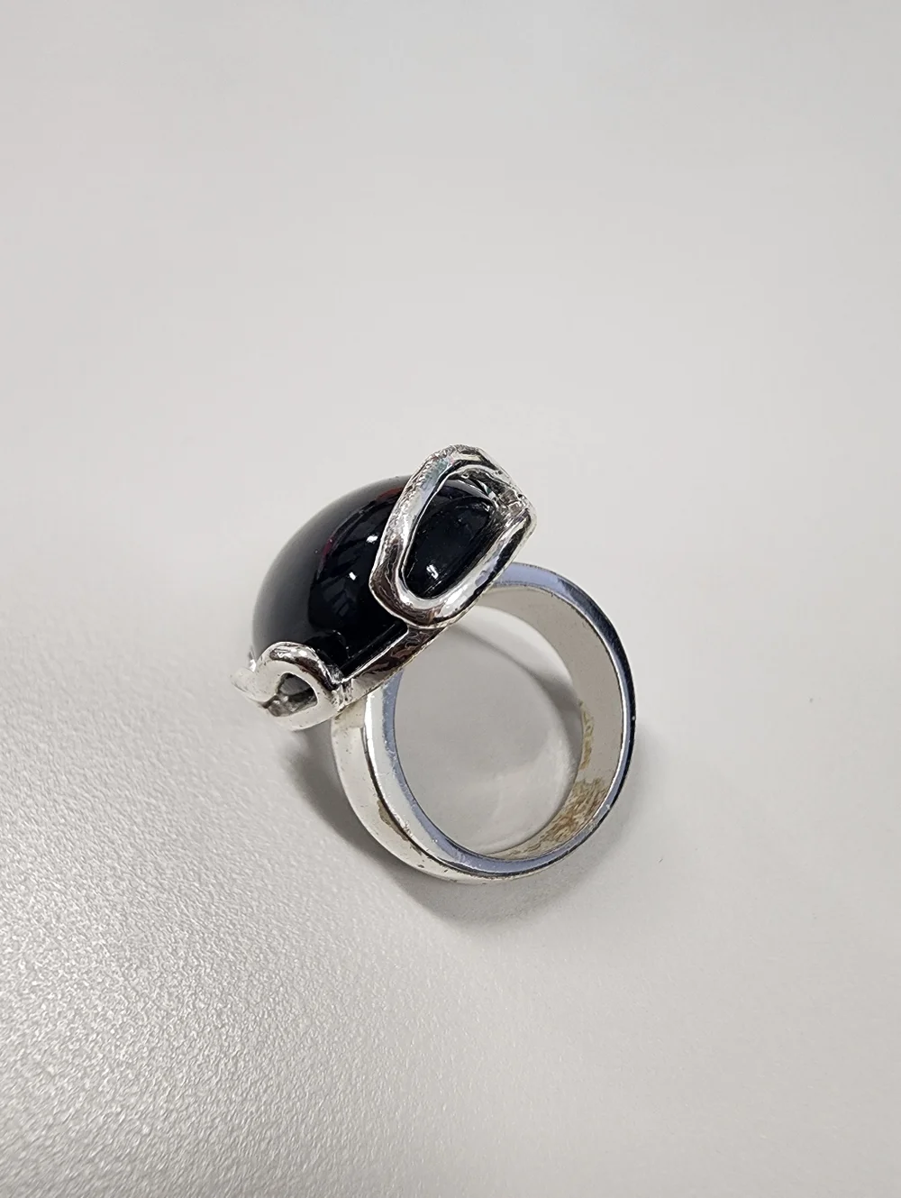 Large Oval Black Acrylic Resin Statement Ring Silver-Tone Wide Metal Band Sz 6.5